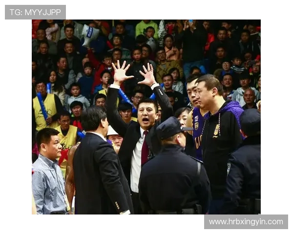 CBA激战北京队迎战青岛优酷队精彩对决引发球迷热议