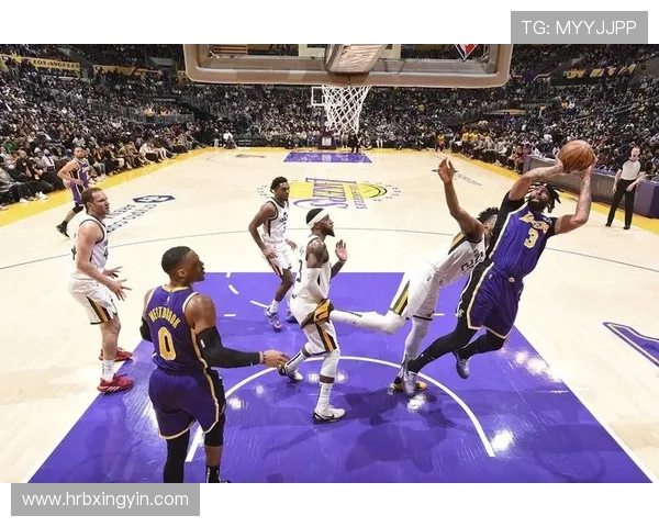 湖人对阵爵士精彩瞬间集锦高清图片分享与赛场回顾