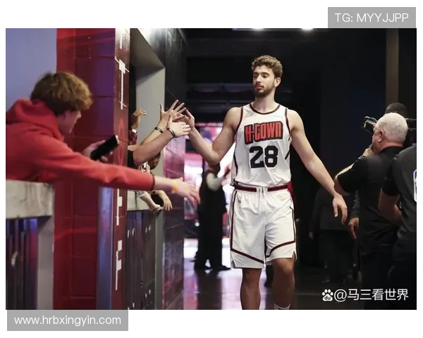 火箭队与勇士队激战正酣现场直播精彩瞬间全程跟踪报道