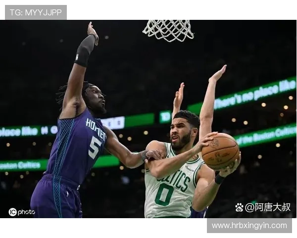 赫斯与凯尔特人激战正酣比分走势引人关注 赫斯与凯尔特人激战正酣比分走势引人关注