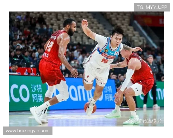 北京篮球队逆袭之路揭秘：从低谷到冠军赛的辉煌历程与奋斗精神